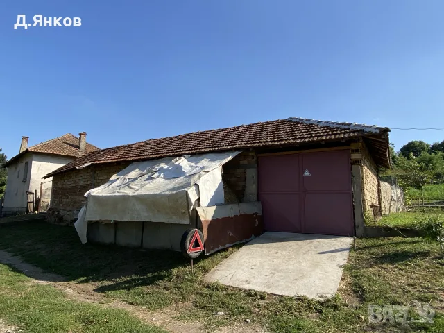 ПРОДАВА СЕ ОБЗАВЕДЕНА КЪЩА С ГОЛЯМ ДВОР В С. БИСТРЕНЦИ, ОБЛ. РУСЕ , снимка 16 - Къщи - 55531092
