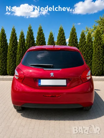 Peugeot 208- 2013 г.! 1.2 Бензин! Отлично състояние! Реален пробег!, снимка 4 - Автомобили и джипове - 55345549