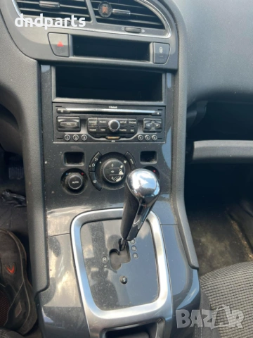 Peugeot 5008 1.6 HDI 2013 На Части, снимка 10 - Автомобили и джипове - 54811852
