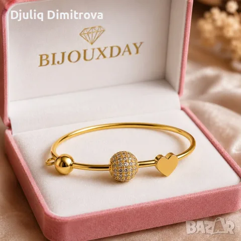 💛 Златиста гривна със сърце и кристален акцент