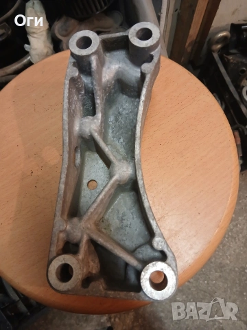 Конзола / лапа скорости за Фолксваген и Ауди 1K0 199 117 AN, снимка 2 - Части - 54112555