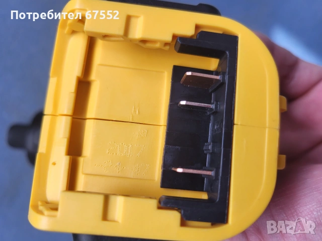 12 волтов импакт DeWalt DCF815. Оригинален, 107 нютона, 45€ (цената е крайна!), снимка 4 - Други инструменти - 54193406