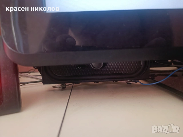 PHILIPS 32PFL3017 (с външни говорители), снимка 3 - Телевизори - 54967187
