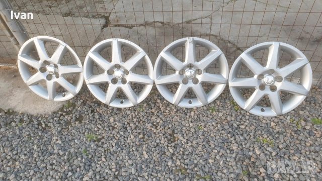 Тасове 16 Тойота , снимка 2 - Аксесоари и консумативи - 54293606