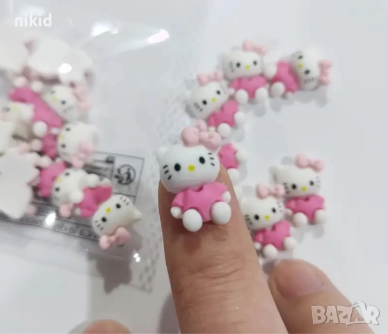 Коте Кити Hello Kitty малка фигурка акрил пластмасова нокти маникюр ръчна изработка
