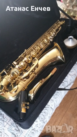 Продавам саксофон