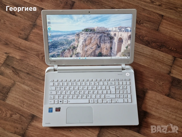 Лаптоп TOSHIBA Satellite L50 Intel i5 4200U 8 GB RAM 1 TB HDD 2 GB VIDEO
