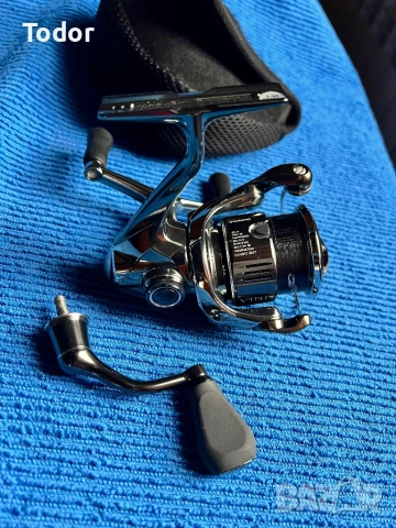 Shimano Stella C2000SHG Japan edition, снимка 3 - Макари - 54189211