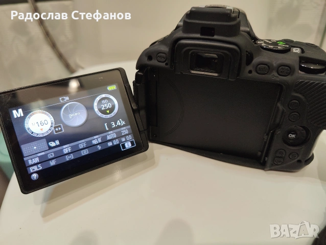 Nikon D5600 като нов!, снимка 4 - Фотоапарати - 55268611