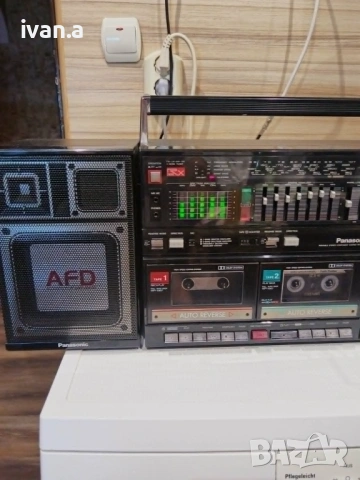 Panasonic CW200, снимка 2 - Радиокасетофони, транзистори - 54866778