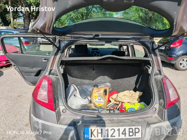 Рено Меган 1.9 DCI 2004, снимка 13 - Автомобили и джипове - 55424193