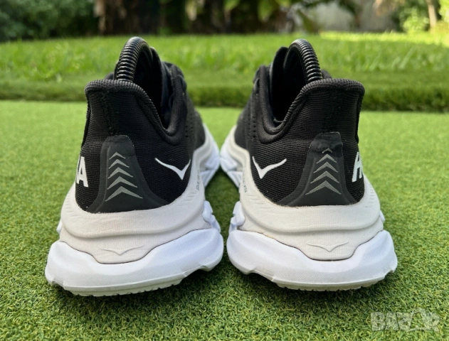 маратонки за бягане Hoka One One Clifton Edge  номер 39 ,5-40 , снимка 2 - Маратонки - 54634393