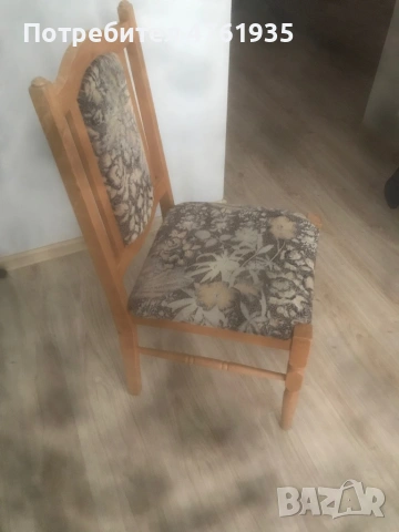 Продавам 4 трапезни стола в комплект, снимка 2 - Столове - 54367093