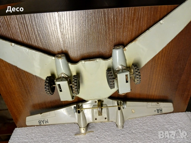 Стари крила от тенекиени самолети., снимка 2 - Колекции - 54181956