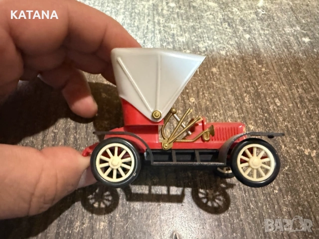 Ретро кола играчка 