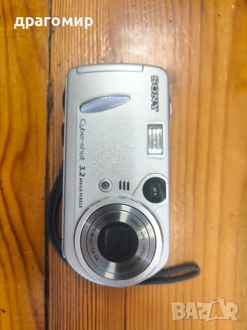 SONY Cyber-shot 3,2 MEGA PIXELS DSC-P72 , снимка 7 - Фотоапарати - 54615501