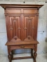 Шкаф в Готически стил с дърворезба , снимка 4
