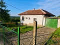 Продавам Къща в с. Вардим, снимка 2