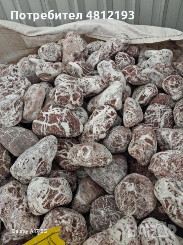  Декоративни камъни – различни размери и цветове за двор и градина
