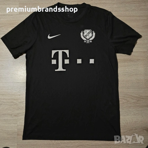 Nike тениска L размер 