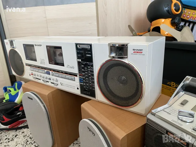 Касетофон Sharp QT-89, снимка 3 - Радиокасетофони, транзистори - 55353290
