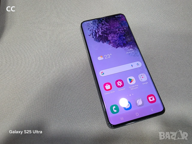 Продавам Samsung Galaxy S20+ 