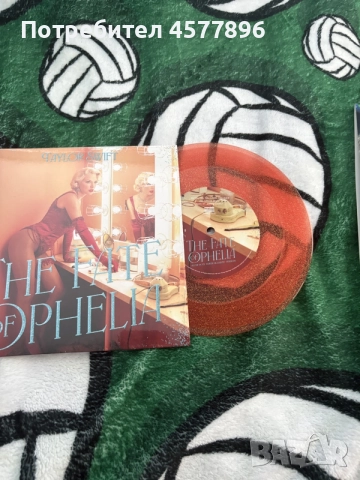 Taylo Swift Opalite и The fate of Ophelia 7 инчови винили. , снимка 3 - Грамофонни плочи - 55174498