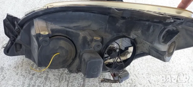 Десен фар Opel Astra H, снимка 3 - Части - 55512910