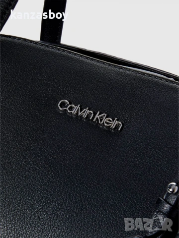 CALVIN KLEIN  - дамска чанта , снимка 4 - Чанти - 54390835