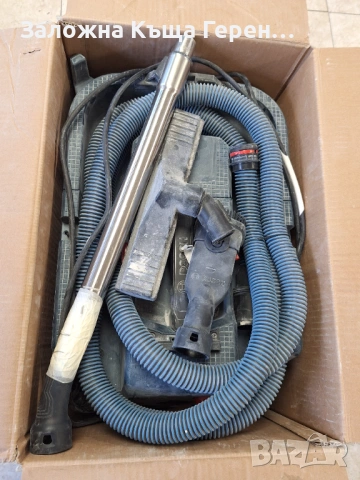 Прахосмукачка Bosch GAS 400A, снимка 2 - Прахосмукачки - 54643601