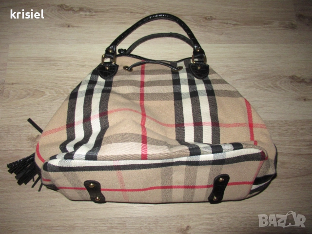 Burberry Дамска Чанта, снимка 7 - Чанти - 53958704
