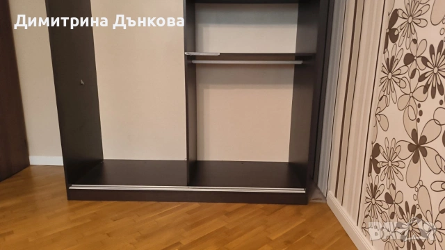 Гардероб с плъзгащи врати, снимка 3 - Гардероби - 54898944
