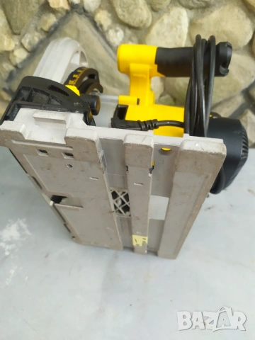 Dewalt DWS 520 Ръчен циркуляр с потапяне, снимка 7 - Циркуляри - 55236707