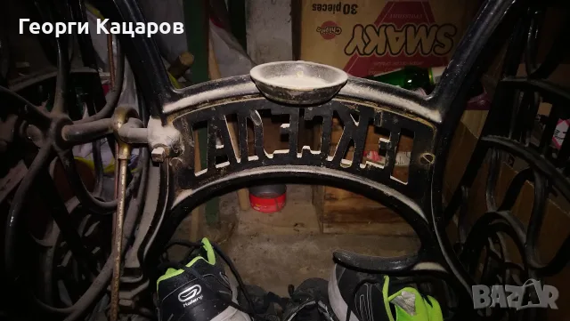 Шевна машина "Ексела" в добро състояние, снимка 6 - Шивашки услуги - 55342061