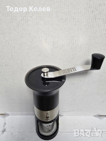 Ръчна кафемелачка Bialetti , снимка 2 - Кафемашини - 55218499