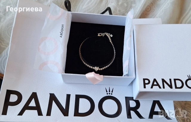 Продавам две оригинални гривни на Pandora и Nomination + Подарък обеци, снимка 8 - Гривни - 53070840