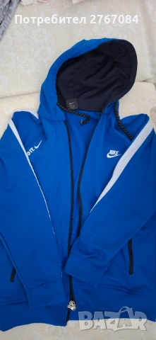 Горница NIKE, снимка 2 - Детски анцузи и суичери - 54310135
