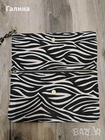 Чанта клъч Roberto Cavalli , снимка 4 - Чанти - 55270029
