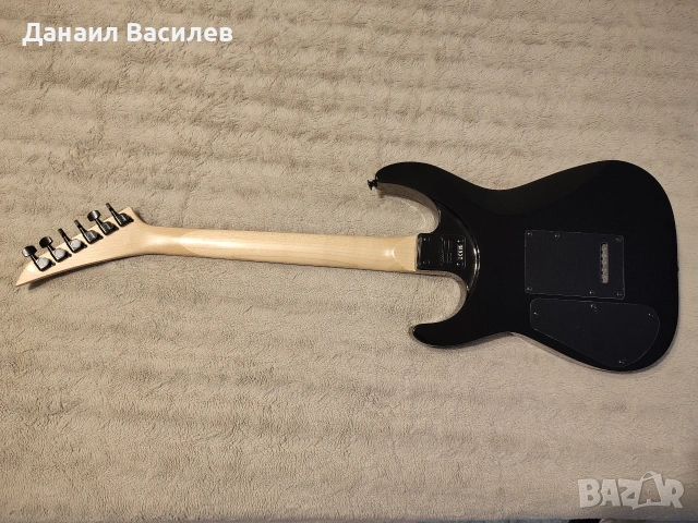 Продавам електрическа китара Jackson JS11 Dinky Black в много добро състояние., снимка 5 - Китари - 55014172