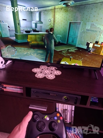 Xbox 360 elite 120 gb със 8 игри