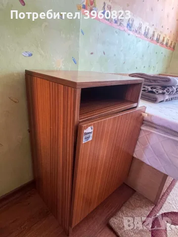 Ъглови легла с матраци, топ матраци към тях,  ракла,  бюро,  шкафчета и лампа, снимка 9 - Спални и легла - 55647250