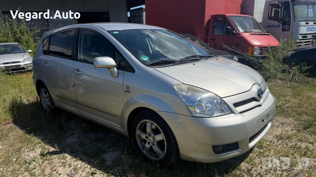 Toyota Corolla Verso 2.2d4d 136к.с. 2005г. се продава на части, снимка 2 - Автомобили и джипове - 55069588