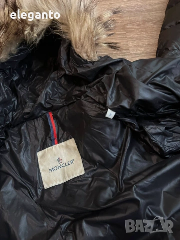 Оригинална дамска зимна пухена парка Moncler Black down Parka , 2/S размер, снимка 10 - Якета - 54579949