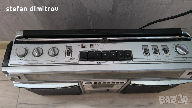 Sharp GF-8585H Винтидж 1978г., снимка 8 - Радиокасетофони, транзистори - 54320384