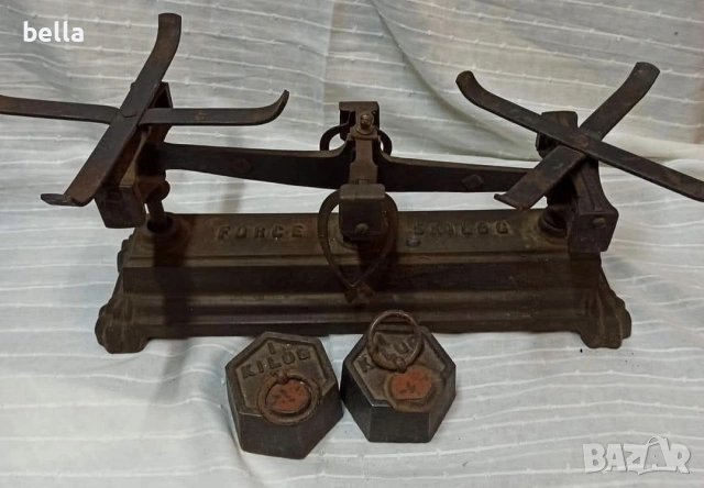 АВТЕНТИЧЕН ФРЕНСКИ КАНТАР „FORCE“ – ЧУГУНЕНА ВЕЗНА С КОМПЛЕКТ ТЕЖЕСТИ