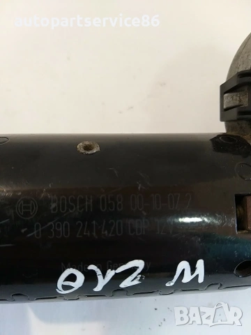 Мотор за предни чистачки за Mercedes E Class W210 (2001) 0390241420, снимка 2 - Части - 55176423