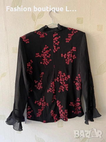 Нова с етикета черна блуза с червени блестящи цветя и къдрички ❤️ Налични са размери M , L , XL ❤️, снимка 5 - Блузи с дълъг ръкав и пуловери - 54621452