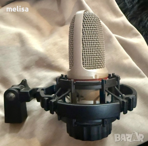 AKG 3000 | Високопроизводителен кондензаторен микрофон