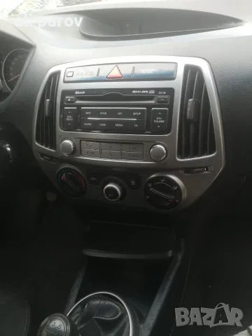 hyundai i20 1.2 i , снимка 6 - Автомобили и джипове - 55425846
