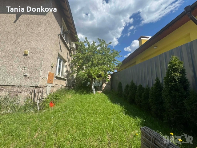 Двуетажна къща Перник Ралица, снимка 5 - Къщи - 55003621